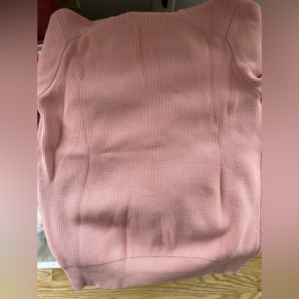 EUC! Just pink sweater - Picture 3 of 3
